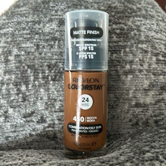 Revlon Colorstay Foundation Combination/Oily Makeup Skin 450 Mocha  Matte SPF 15 - Picture 1 of 6